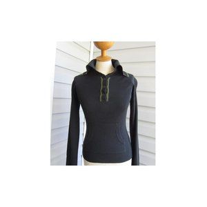 Union Bay Black Fitted Sweater